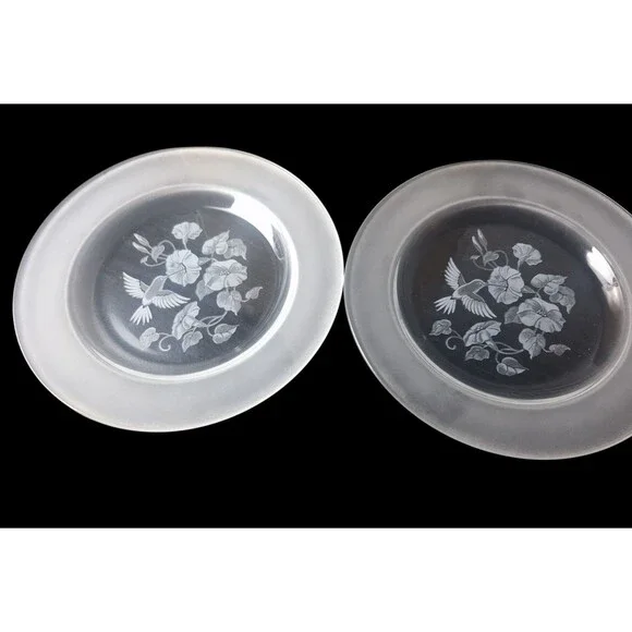 Vintage Hummingbird Avon Plates - 2-piece Set - Picture 2 of 3